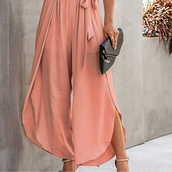 ⭐ HP ⭐ Blush Pink Split Wide Leg Spaghetti Strap Chiffon Cute Trendy Jumpsuit - Picture 3 of 10